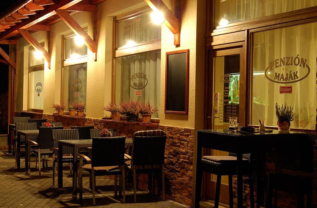 Penzion Majak Banská Bystrica Exterior foto