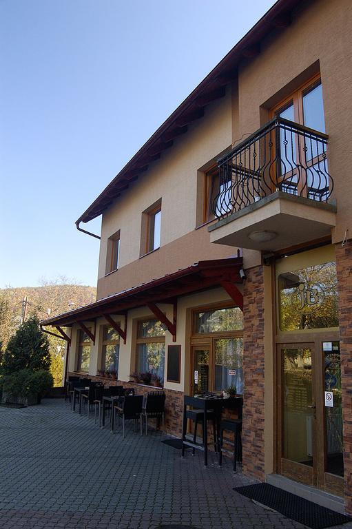 Penzion Majak Banská Bystrica Exterior foto